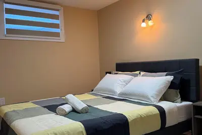 Image de Comfy Corner Stays 2\nCross st of W Edmonton Mall.