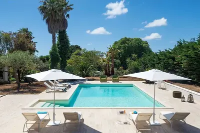 Villa à Salemi avec 5 chambres à coucher, 10 couchages
