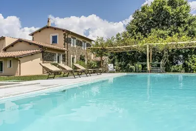 Image de Le Pietre farmhouse