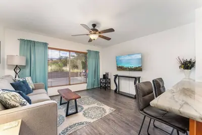 Image de 🍧Garden-Level Kihei Condo | Walk to Beach | Ac | Free Parking | Sleeps 4 🏄‍♂️