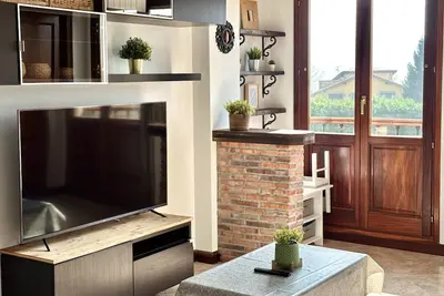 Image de Beautiful and cozy apartment close to city center with a living room and bed room