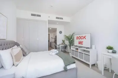 Image de Majestic Studio in Bloom Tower C Perfect for 2