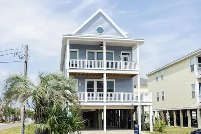 Image de Seaside Sibling Sanctuary: 4 bedroom oasis on Carolina Beach