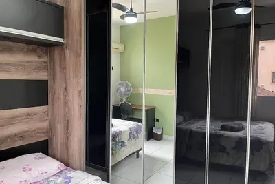 Image de Queen suite with WiFi near the beach with access to shared kitchen