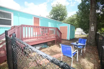Image de A Peach at the Beach - Walk to Beach, Fully Renovated