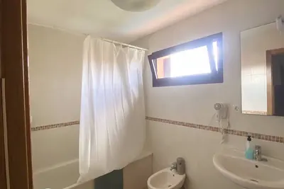Image de Villa Sonrisa with sea view directly on the way to the volcano