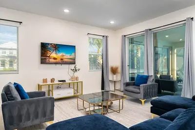 Image de Last Minute Disney Getaway! Private Pool & Themed Bedrooms. Book Now! #128637