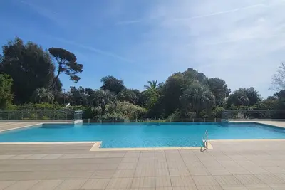 Image de Joli 2 pièce avec piscine et balcon à Fréjus