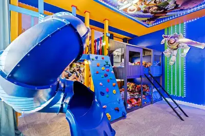 Image de Disney! Private Pool, Hot Tub, Game Room & Themed Bedrooms. Book Now! #Cg776