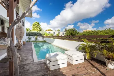 Mi Cuna Stays Collection