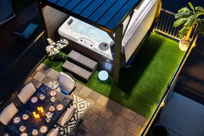 Image de Luxury Overlooking Lawrenceville! Stylish & Serene