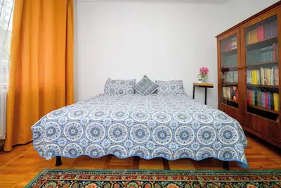 Image de Spacious 3-bedroom apartment in lovely Almaty with WiFi