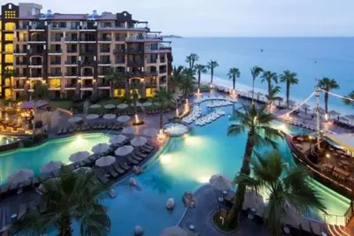 Image de 2-bedroom resort in marvelous Cabo San Lucas on the beach with ocean views