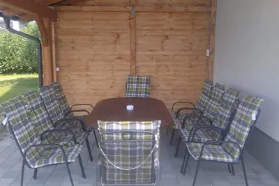 Holiday Home Dugo Selo M&A - Five Bedroom Holiday Home with Terrace