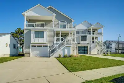 Image de Close to Brigantine Beach: Home w/ 2 Decks