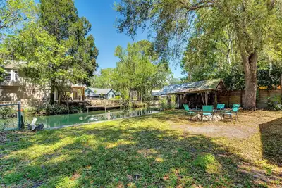 Image de Boat Slip & Fire Pit: Peaceful House