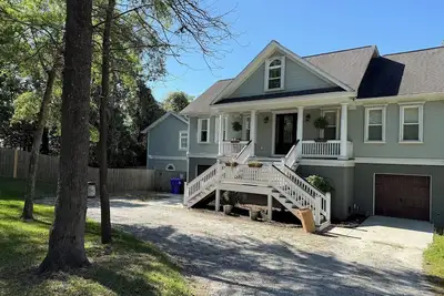 Image de On the Water private getaway on Johns Island. Just minutes away from downtown!