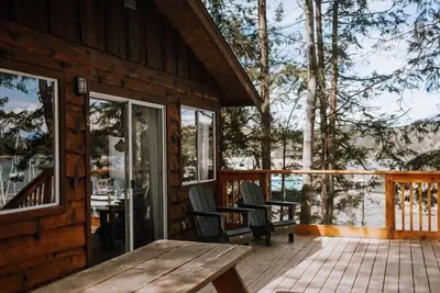 Image de Private one-bedroom cottage with an ocean view
