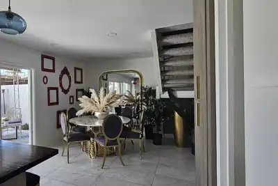 Image de 4brm 3 Full baths walking distance to Old Town Scottsdale Sparkling Pool