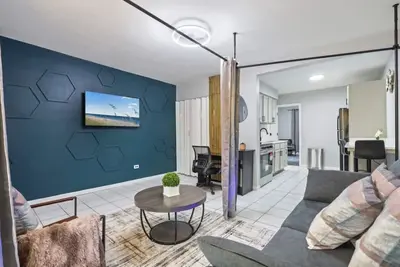 Image de Tranquil Stay - 10 Mins to O’Hare, Free Parking!