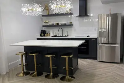 Image de Gold Crest Terrace, King Beds, near Chateau Elan, Road Atlanta