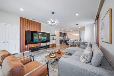 Image de New Windsor Cay Resort Dream home w/pool & Movie Theater next to Disney! ! !