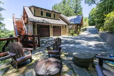 Image de Pre Launch! Long Range Views HotTub GameRm Central