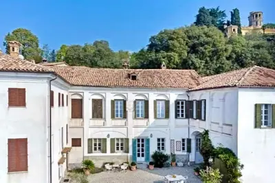 Image de Romantic country estate in Piedmont near Turin/Milan like something out of a Hollywood movie