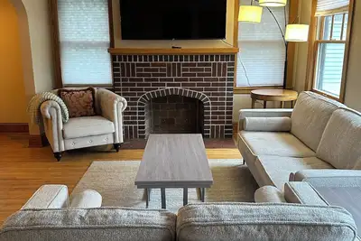 Image de Charming 2-bedroom apartment with Ac, WiFi in welcoming Saint Paul