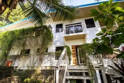 Image de Ocean and Jungle views! Ac, Wi-Fi, kitchen