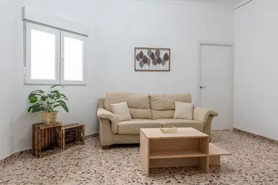 Image de Maison de vacances 'Santa Clara Home' avec terrasse privée, Wi-Fi et climatisation