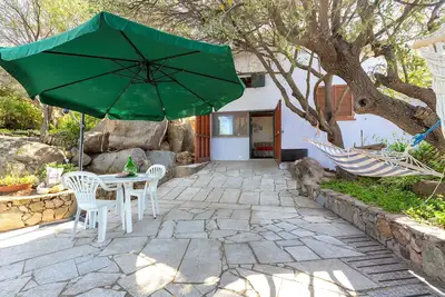 Image de Appartement 'Monolocale' avec vue sur la mer, jardin privé et climatisation
