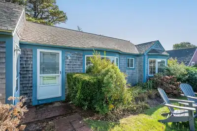 Image de Seaside Cottage wi/ Private Beach – Sandcatle Cottage
