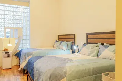 Image de Prime Wicker Park Studio Close to  Shops & Dining