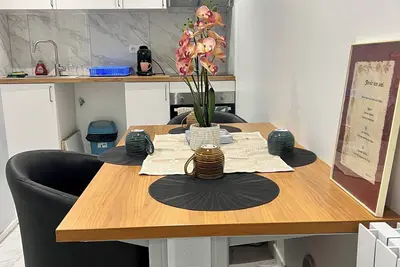 Image de Maison Cosy proche de Paris idéal pour un groupe de voyageurs et famille