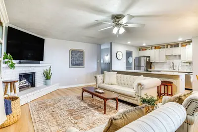 Image de 3 Mi to Nrh2o Water Park: Home w/ Furnished Patio