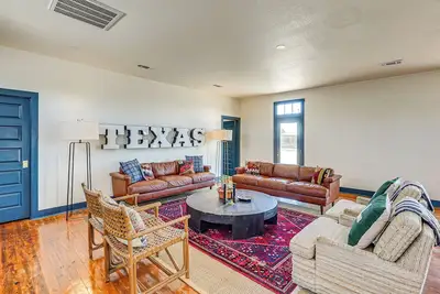 Image de 4 Mi to Davis Mountains State Park: Family Retreat