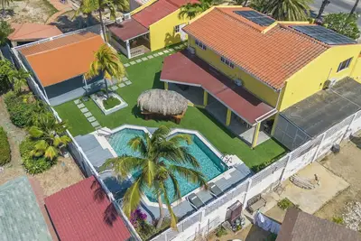 2-Mins to Beach Palm Beach Paradise by Bocobay