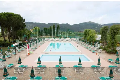 Appartement à Luni avec balcon