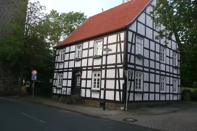 Image de Appartement 'Ferienwohnung Im Torwärterhäuschen' avec jardin partagé et Wi-Fi