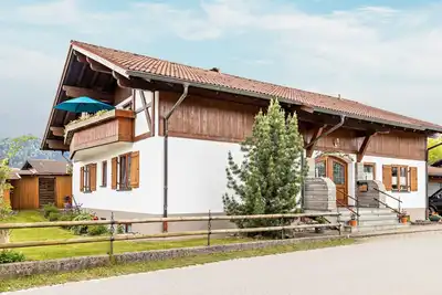 Image de Appartement 'Erd - Reuterwanne' avec vue sur les montagnes, jardin partagé et Wi-Fi