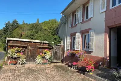 Image de Appartement dans maison au calme dans un village.