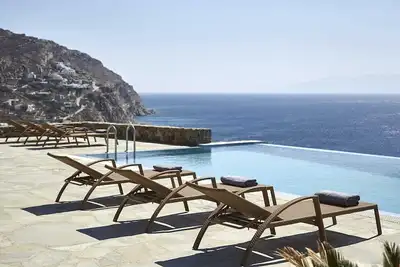 Image de Villa à Myconos avec 5 chambres à coucher, 10 couchages