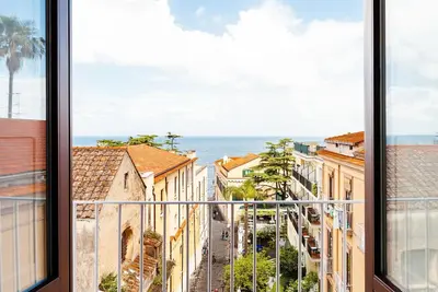 Image de Appartement à Sorrente avec 2 chambres à coucher, 5 couchages