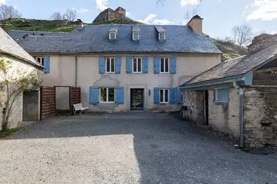 Image de Maison à Génos pour 8, proche lac, jardin et poêle à bois