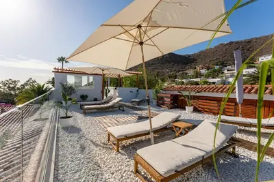 Villa à La Florida avec piscine privée et parking
