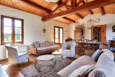 Image de Villa pour 10 avec piscine et jardin