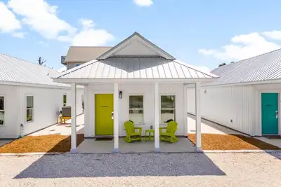 Image de Cape Cottages - Dolphin, Pet Friendly, Pool, Dedicated Beach and Bay Access