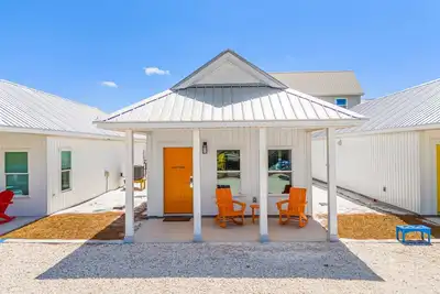 Image de Cape Cottages - Sea Turtle - Pet Friendly, Pool, Dedicated Beach and Bay Access