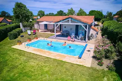 Image de Villa 6 pers. indépendante, 2 salles de bain, piscine privée 6 personnes